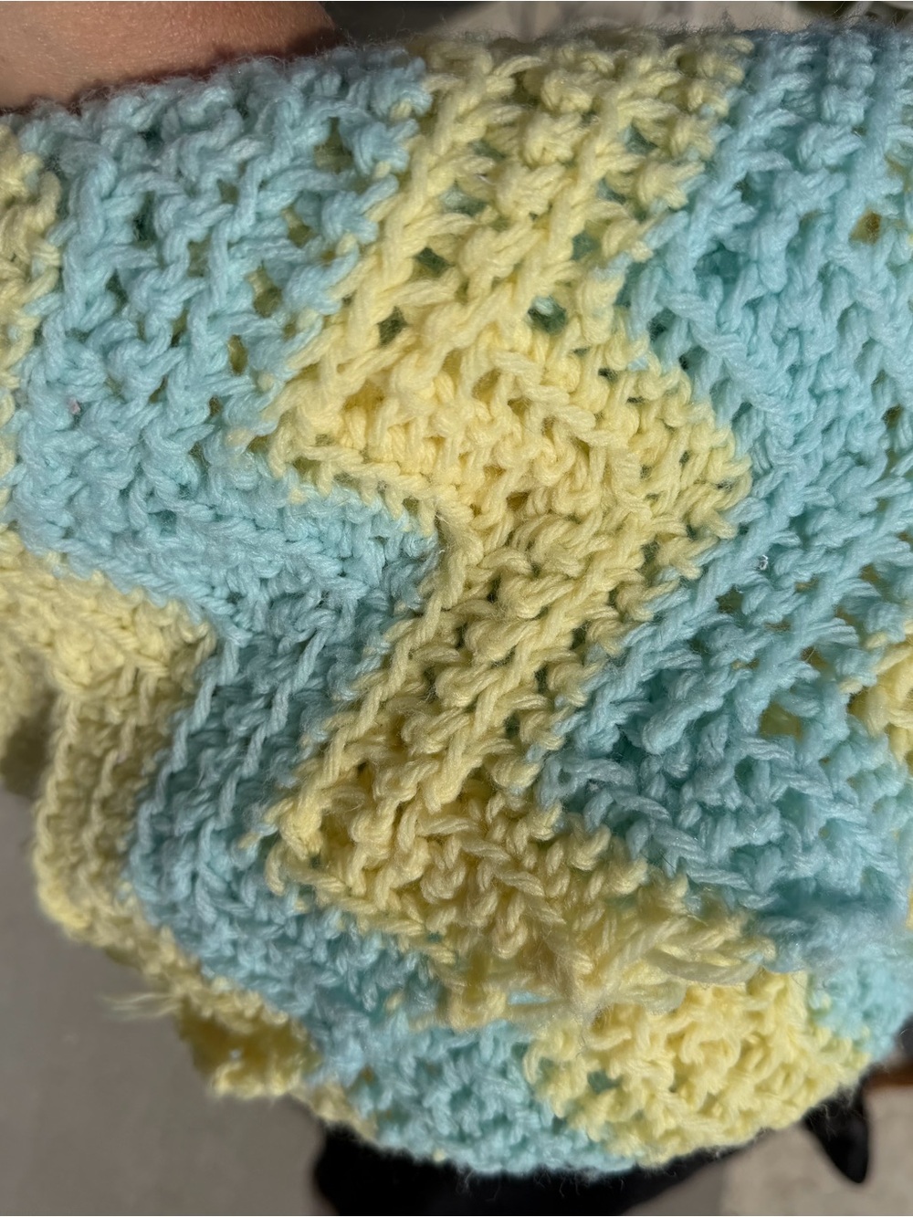 Handmade Zigzag Crochet Blanket - Pastel Yellow & Pastel Blue